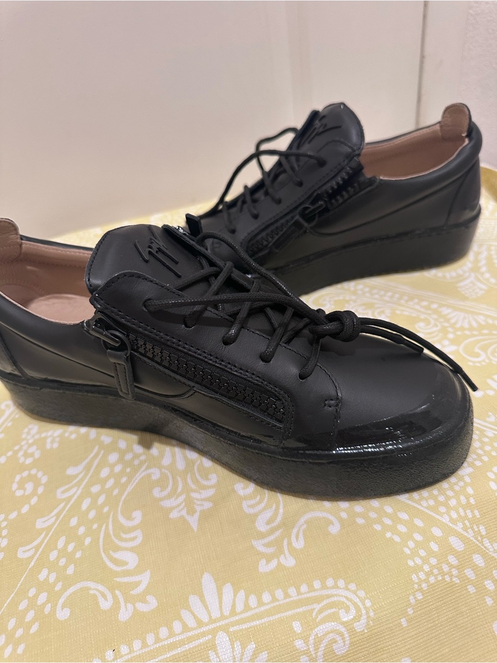 Giuseppe Zanotti Black Leather Platform Lace-Up Sneakers